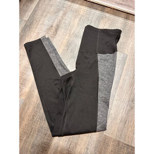 Women's SPANX Black Gray Leggings L